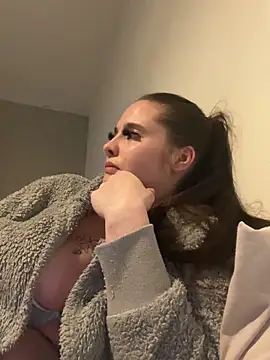 LollyLove  online show from 04/11/26, 07:06