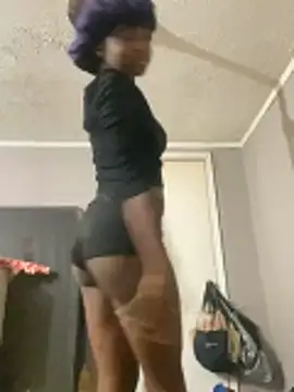 HennessyBaby21 online show from 05/04/26, 05:11