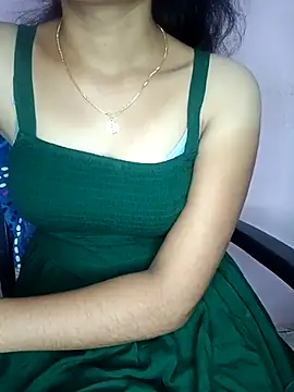 Snapshot of Nidhi_lovely chatting on 09/15/25, 01:50 Nidhi lovely online show from 09/15/25, 01:50