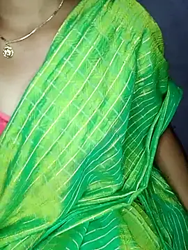 Snapshot of Nidhi_lovely chatting on 09/08/25, 05:12 Nidhi lovely online show from 09/08/25, 05:12