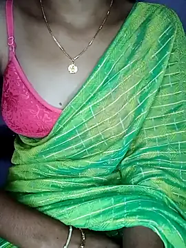 Snapshot of Nidhi_lovely chatting on 09/23/25, 04:47 Nidhi lovely online show from 09/23/25, 04:47