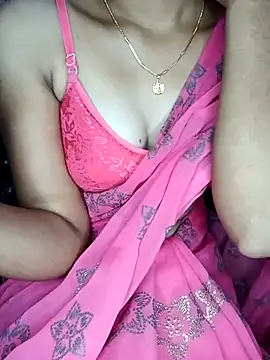 Snapshot of Nidhi_lovely chatting on 10/14/25, 01:17 Nidhi lovely online show from 10/14/25, 01:17