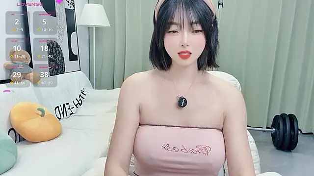 uikyy1 online show from 12/17/25, 02:44