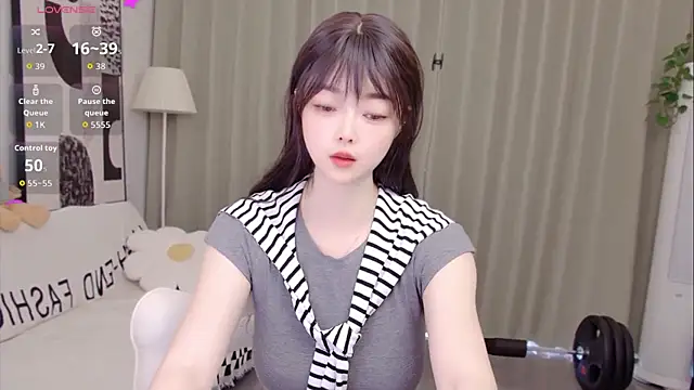 uikyy1 online show from 04/13/26, 05:11