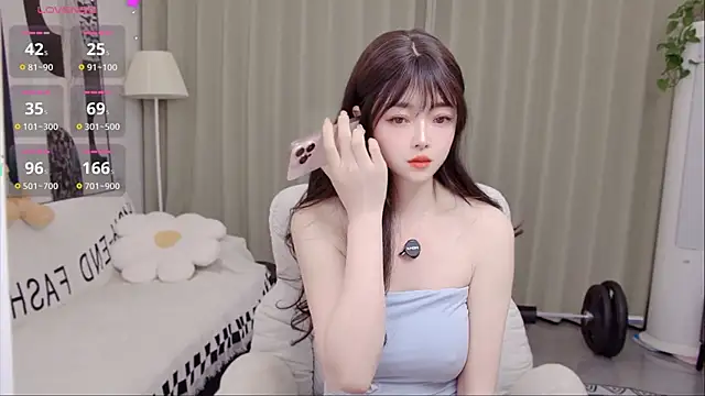 uikyy1 online show from 03/23/26, 01:44