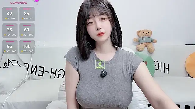 Snapshot of uikyy1 chatting on 09/11/25, 06:57 uikyy1 online show from 09/11/25, 06:57