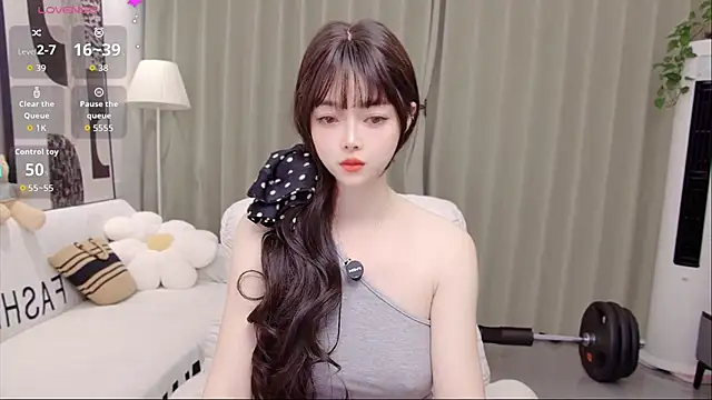 uikyy1 online show from 04/03/26, 01:39