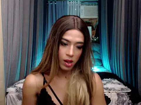 Yourscarlette Slut online show from 11/08/25, 02:15