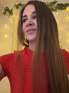 LucieMack online show from 04/10/26, 07:32