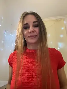 LucieMack online show from 12/01/25, 05:36