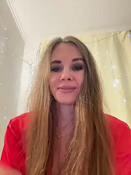 LucieMack online show from 12/19/25, 10:12