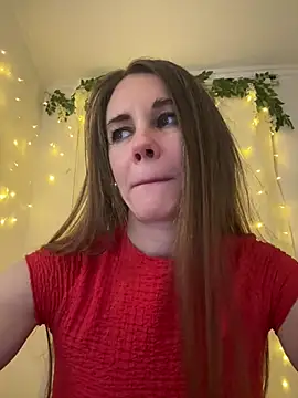 LucieMack online show from 03/23/26, 05:46