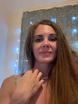 LucieMack online show from 09/09/25, 08:40