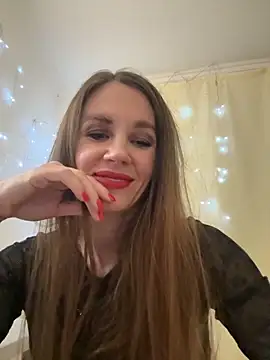 LucieMack online show from 11/26/25, 06:30