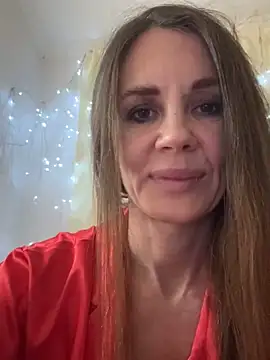 LucieMack online show from 11/28/25, 01:06