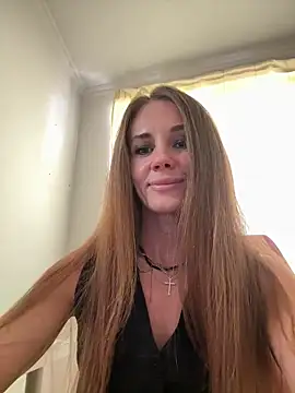 LucieMack online show from 09/12/25, 09:53