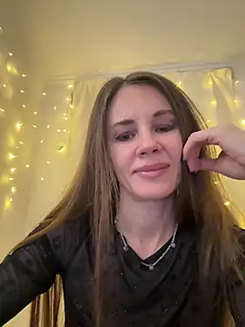 Snapshot of LucieMack chatting on 02/20/26, 05:15 LucieMack online show from 02/20/26, 05:15