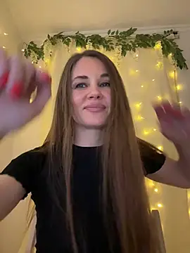 LucieMack online show from 04/03/26, 06:14