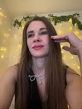 LucieMack online show from 04/22/26, 05:31