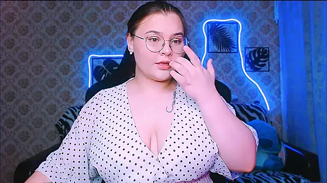 InLoveWithLife26 online show from 11/15/25, 05:39