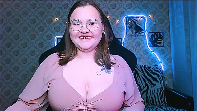 InLoveWithLife26 online show from 12/17/25, 07:30