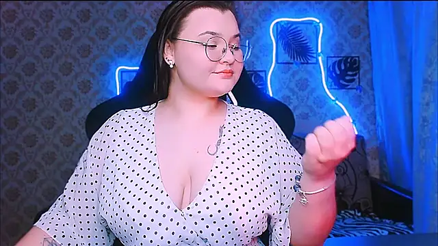 InLoveWithLife26 online show from 02/22/26, 07:04