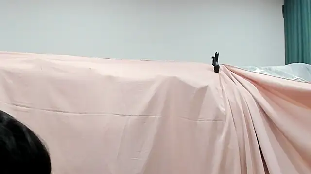 miaping online show from 11/19/25, 08:42