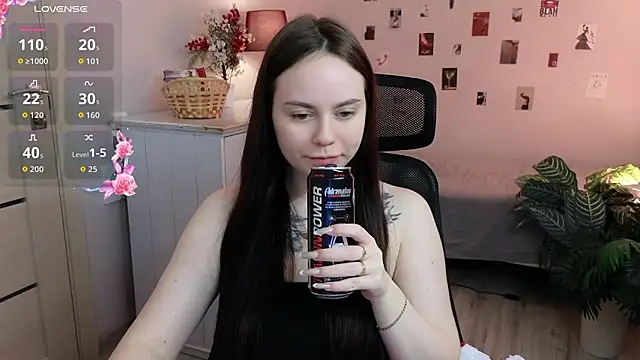 Alice Moondark online show from 03/20/26, 05:30