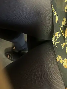 HiddenHoneyLDN online show from 10/22/25, 10:47