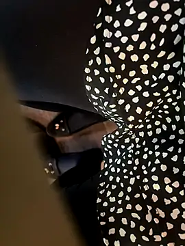 HiddenHoneyLDN online show from 09/30/25, 07:03