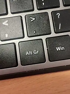 HiddenHoneyLDN online show from 12/04/25, 11:53