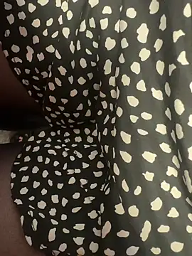 HiddenHoneyLDN online show from 09/12/25, 09:20