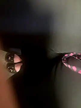 HiddenHoneyLDN online show from 10/21/25, 09:09