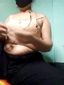 Maria Mahi online show from 10/29/25, 05:56