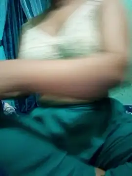 Snapshot of Maria_Mahi chatting on 01/13/26, 12:36 Maria Mahi online show from 01/13/26, 12:36