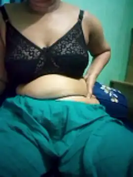 Snapshot of Maria_Mahi chatting on 12/21/25, 04:08 Maria Mahi online show from 12/21/25, 04:08