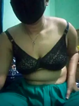 Maria Mahi online show from 12/18/25, 03:22