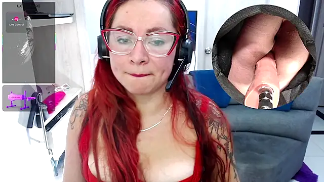 leidydi223 online show from 11/08/25, 02:26