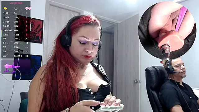 leidydi223 online show from 11/11/25, 02:23