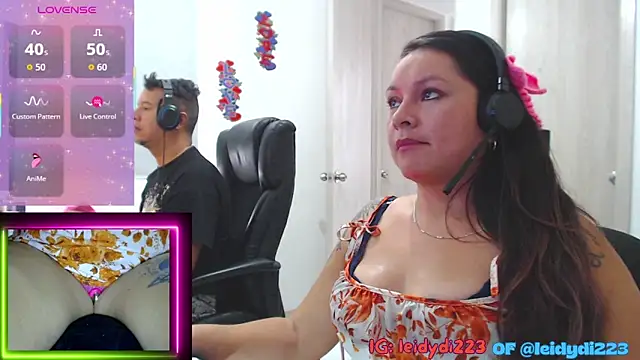 leidydi223 online show from 09/19/25, 03:27