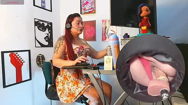 leidydi223 online show from 04/21/26, 12:23