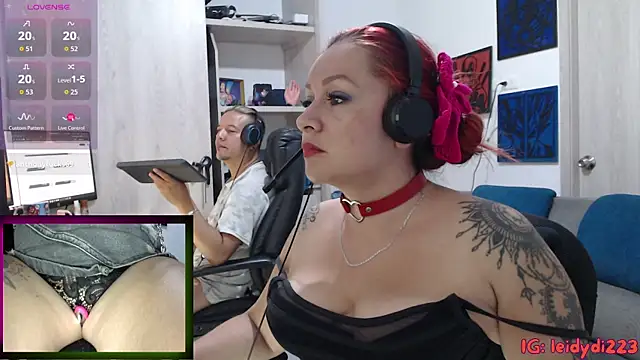 leidydi223 online show from 10/24/25, 01:26