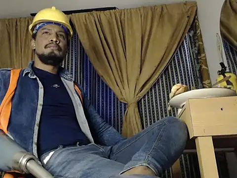 ElCaballeroNegro24 online show from 10/03/25, 04:41