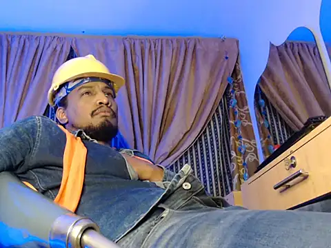 ElCaballeroNegro24 online show from 10/04/25, 04:47