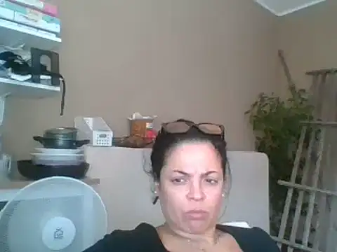 Snapshot of ITALIANASISIXX chatting on 07/22/26, 08:27 ITALIANASISIXX online show from 07/22/26, 08:27