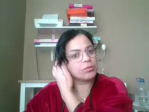 ITALIANASISIXX online show from 11/27/25, 08:04