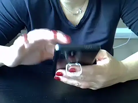 ITALIANASISIXX online show from 10/22/25, 10:25