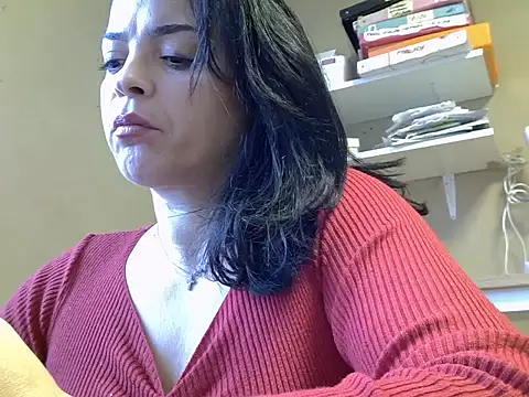 ITALIANASISIXX online show from 10/30/25, 08:01