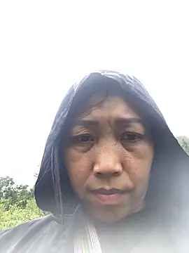 Snapshot of Lai005 chatting on 09/30/25, 04:18 Lai005 online show from 09/30/25, 04:18