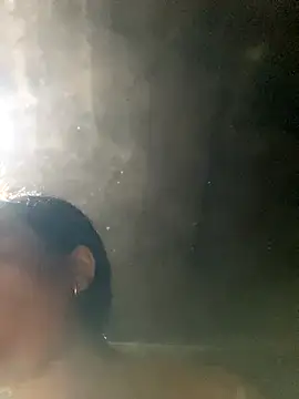 Snapshot of Lai005 chatting on 09/16/25, 08:26 Lai005 online show from 09/16/25, 08:26